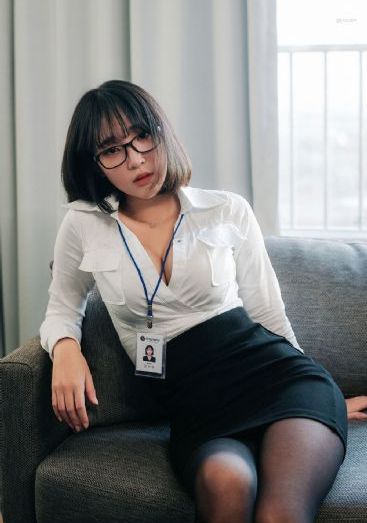 女大学生沙龙服务